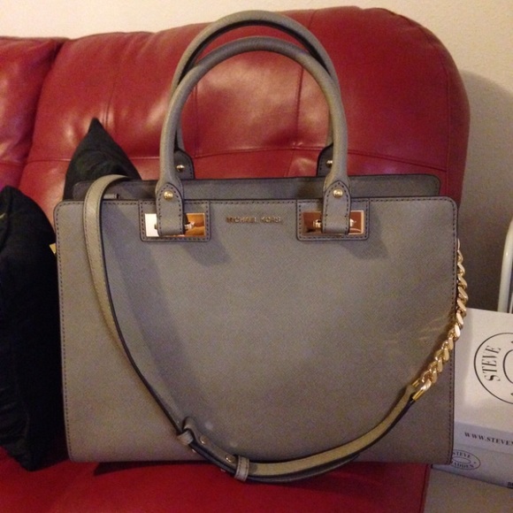 Michael Kors bag✅ ALMOST NEW ‼️ - Picture 5 of 5